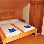 Pod Branou בית הארחה פופראד
