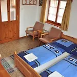 Pod Branou 3*