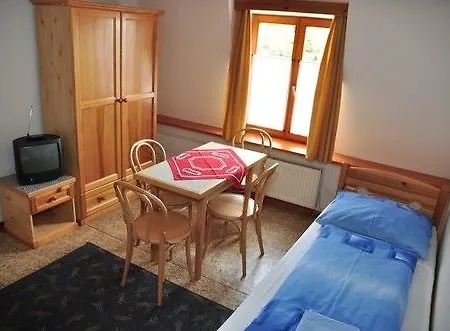 Pod Branou Konukevi 3*